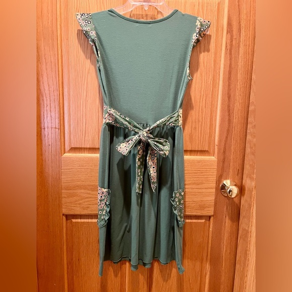 EUC Full Tilt Olive Green Floral Mini Skater Dress 2010’ish from Tilly’s - Picture 13 of 16